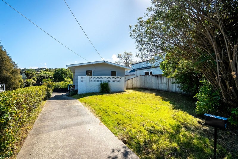 292 Beach Road, Campbells Bay, Auckland - Carousel 2