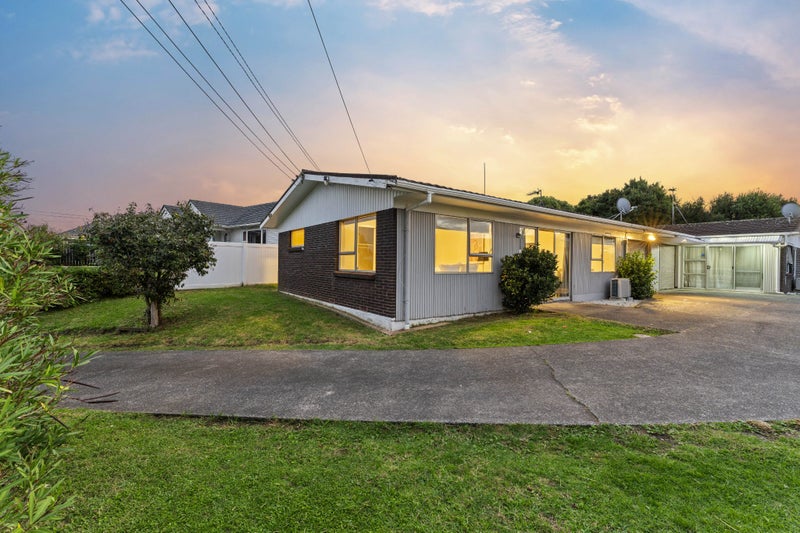 1/18 Frances Street, Manurewa, Auckland - Carousel 1