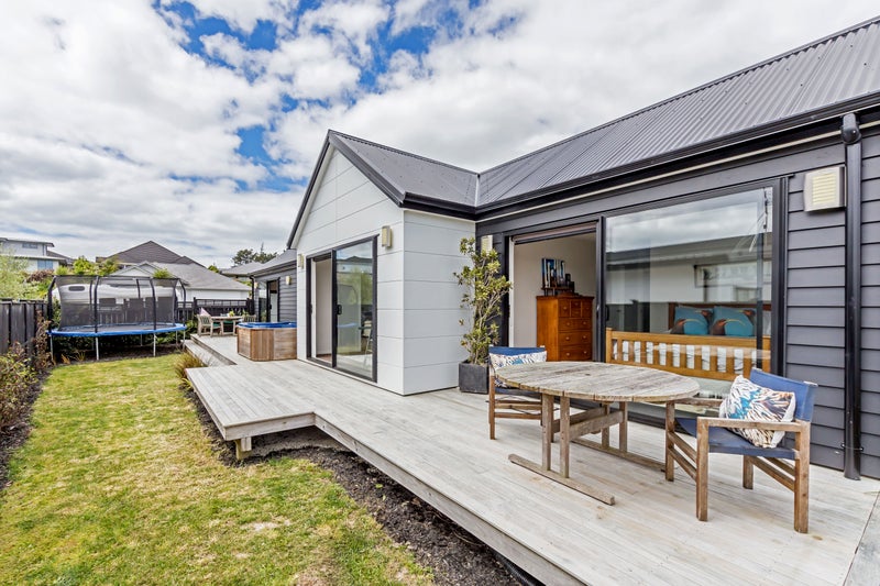 48 Madison Terrace, Silverdale, Silverdale - Carousel 2