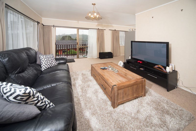 Property Valuation for 1/8 Simon Ellice Drive, Bayview, Auckland