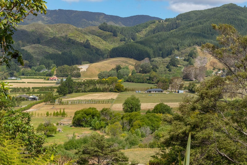 85 Gorrie Road, Mangaroa, Upper Hutt - Carousel 2