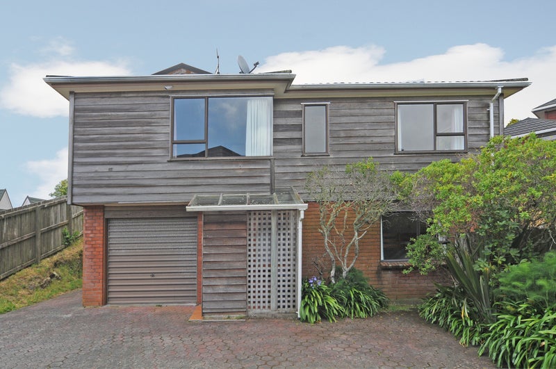 23 Gurkha Crescent, Khandallah, Wellington - Carousel 1