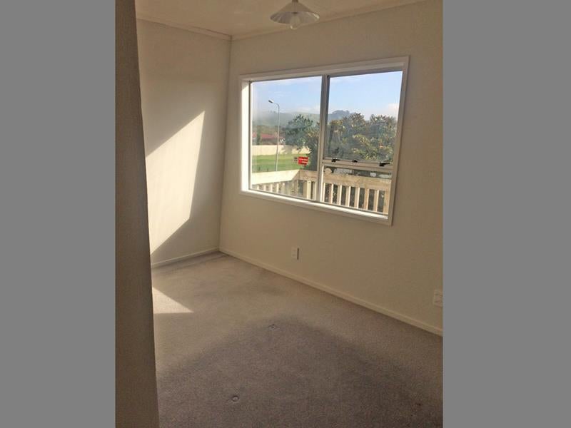 2 Ashmore Place, Favona, Auckland - Carousel 2