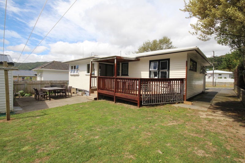 44 Lees Grove, Wainuiomata, Lower Hutt - Carousel 1