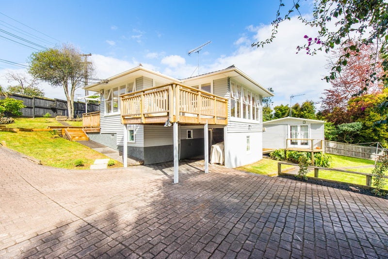 Property Valuation for 124 Aranui Road, Mount Wellington, Auckland