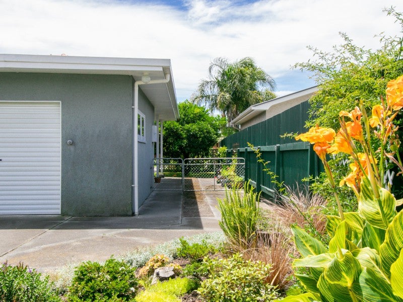 7 Cambridge Terrace, Taradale, Napier - Carousel 20