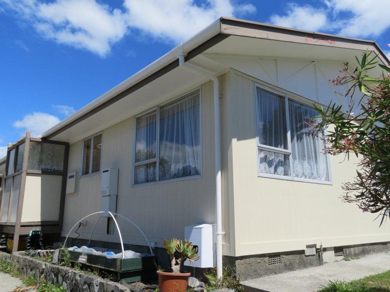 125 Holborn Drive, Stokes Valley, Lower Hutt - Carousel 2