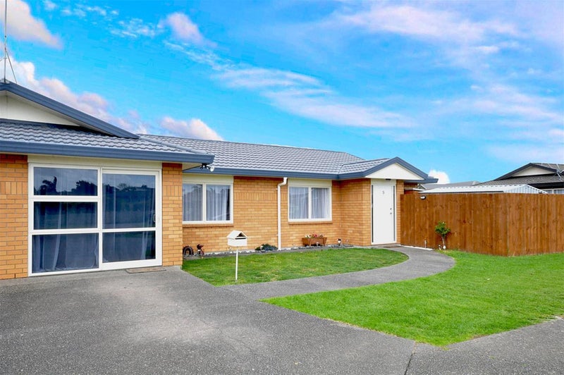 5/15 O'Sullivan Place, Waiuku, Auckland - Carousel 1