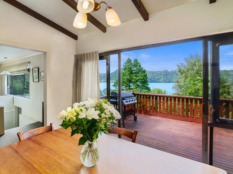 50 Okareka Loop Road, Lake Okareka, Rotorua - Carousel 1