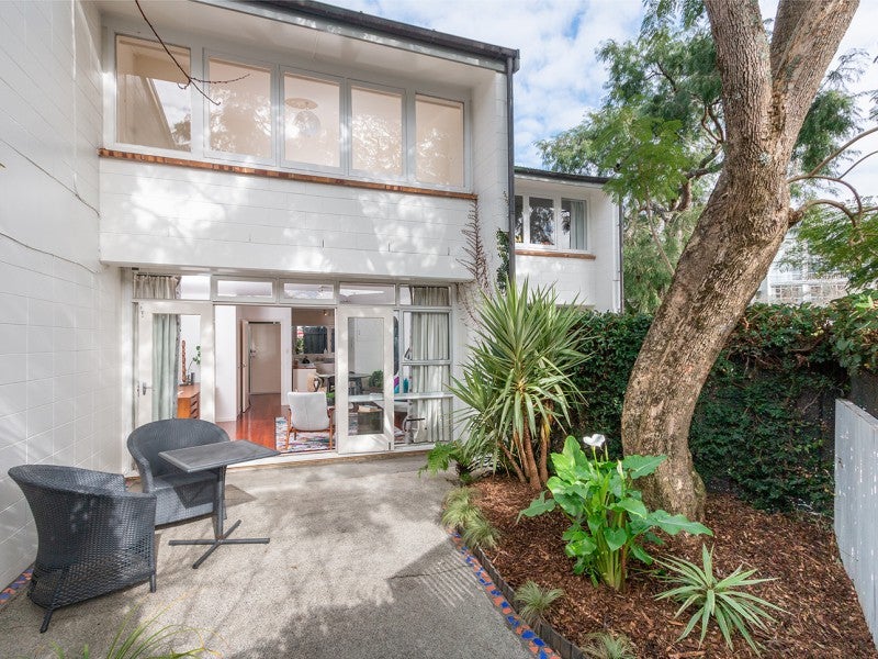 2/55A Hepburn Street, Freemans Bay, Auckland - Carousel 2