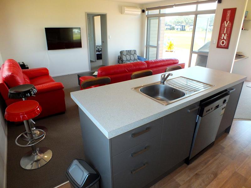 137 Karo Drive, Matarangi, Whitianga - Carousel 2