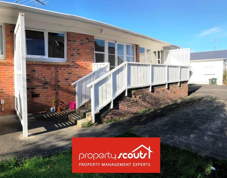 3/8 Karetu Road, Greenlane, Auckland - Carousel 1