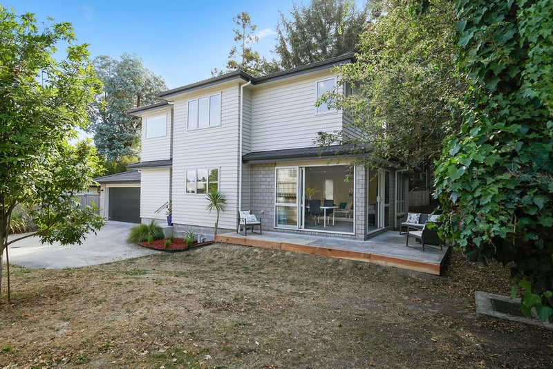 12A Bacot Place, Howick, Auckland - Carousel 1