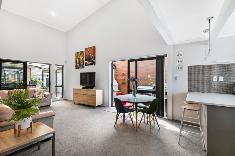 24 Tarapiroe Avenue, Takanini - Carousel 2