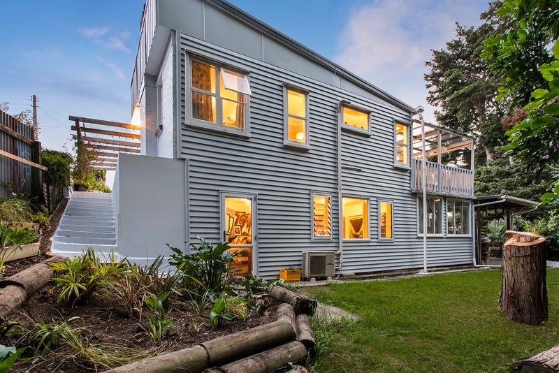 20 SCENIC DRIVE , Hill Park , Titirangi  - Carousel 1