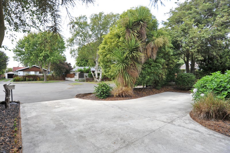12 Saunders Place, Redwood, Christchurch - Carousel 21