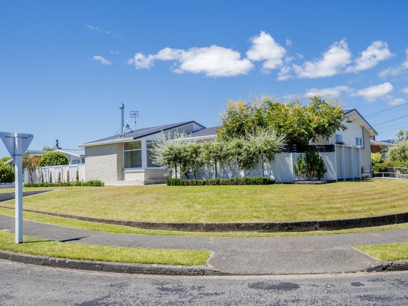 2 Glen Street, Levin, Levin - Carousel 24