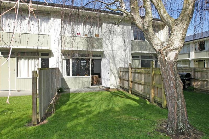 11G Britannia Street, Petone, Lower Hutt - Carousel 1