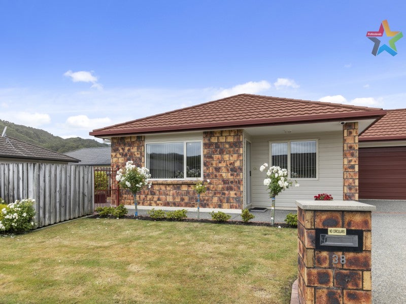 38 Woodland Mews, Wainuiomata, Lower Hutt - Carousel 20