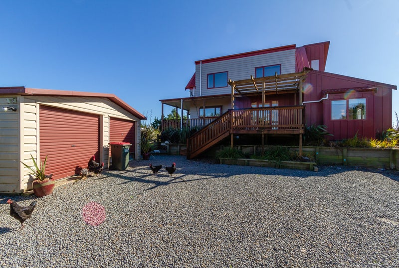 529 Horokiwi Road, Horokiwi, Wellington - Carousel 20