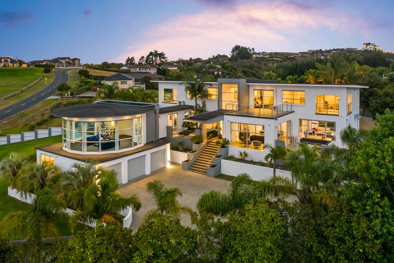 776 Redoubt Road, Flat Bush, Auckland - Carousel 1