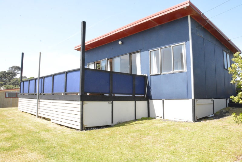 5 Tokopapa Street, Mokau, Mōkau - Carousel 1