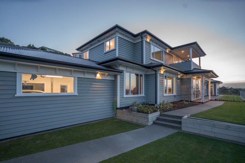 Property Valuation for 6 Rushden Rise, Westmorland, Christchurch