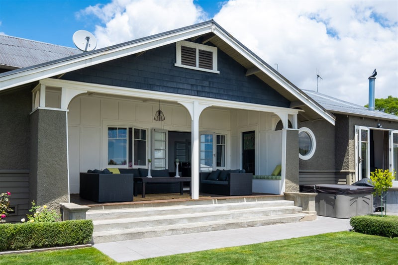 20 Reynolds Road, Havelock North, Havelock North - Carousel 20