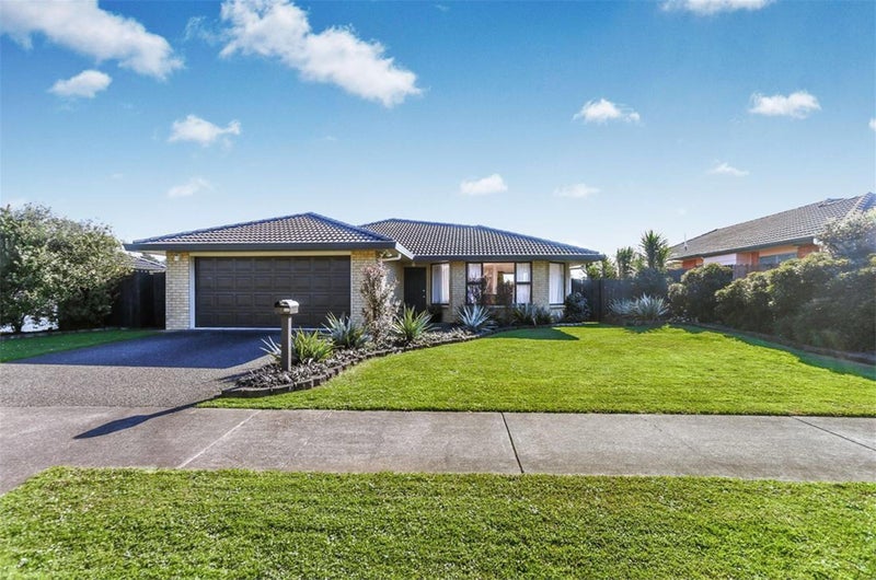 6 Apsley Rise, Henderson, Auckland - Carousel 1