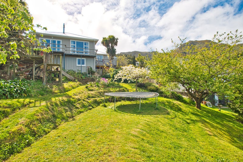 19 Days Road, Lyttelton - Carousel 19