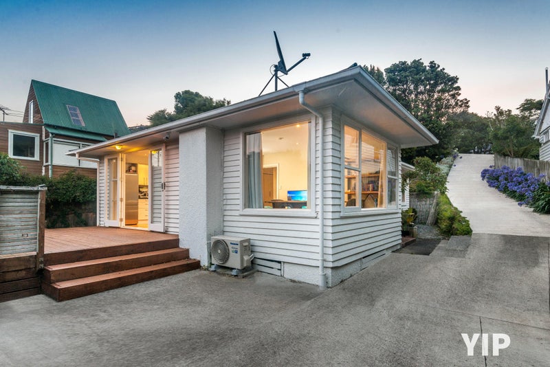 5 Winston Street, Crofton Downs, Wellington - Carousel 1