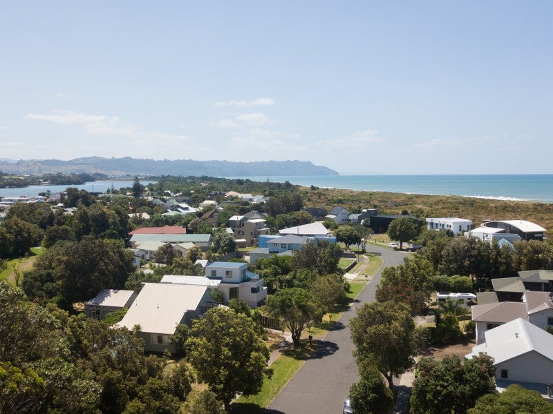 40 Papaunahi Road, Bowentown, Waihi Beach - Carousel 26