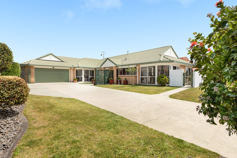 54 Santa Monica Drive, Papamoa Beach, Papamoa - Carousel 1