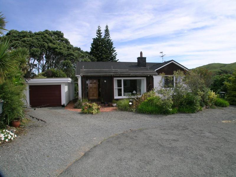 10B Te Ara Road, Pukerua Bay, Porirua - Carousel 1