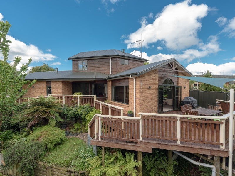 22B McCracken Avenue, Hillcrest, Hamilton - Carousel 1