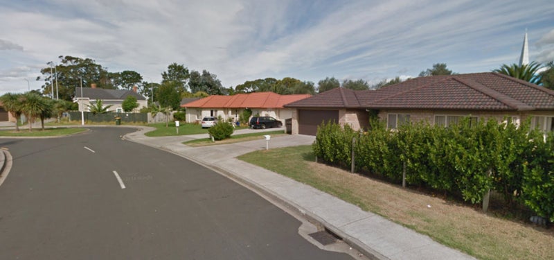 16 Kamaka Road, Mangere Bridge, Auckland - Carousel 1