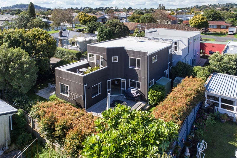 24A Foch Avenue, Mount Roskill, Auckland - Carousel 24