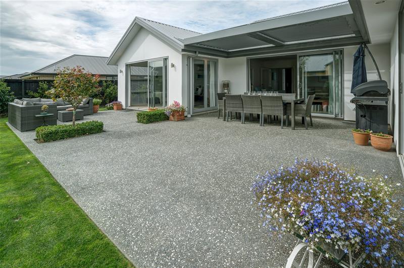 21 Jarnac Boulevard, Yaldhurst, Christchurch - Carousel 2