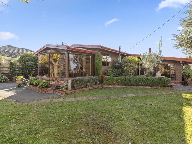 93 Waiwhetu Road, Waterloo, Lower Hutt - Carousel 1