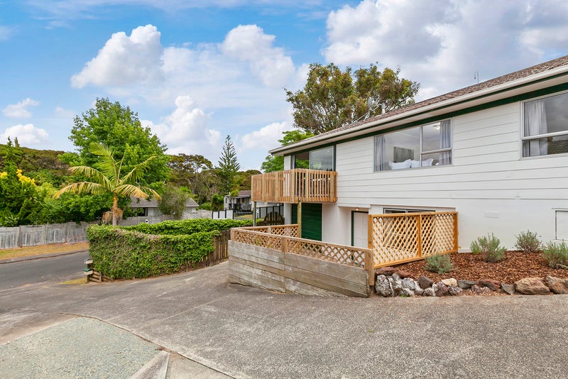 Property Valuation for 1/51 Simon Ellice Drive, Bayview, Auckland