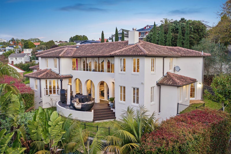 82 Tautari Street, Orakei, Auckland - Carousel 1