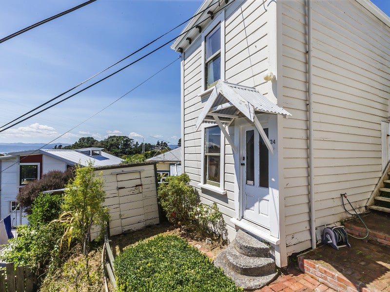 24 Mount Pleasant Road, Aro Valley, Wellington - Carousel 1