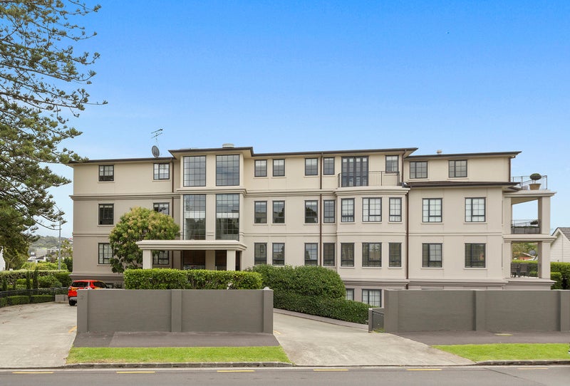 GC/2 Bassett Road, Remuera, Auckland - Carousel 1