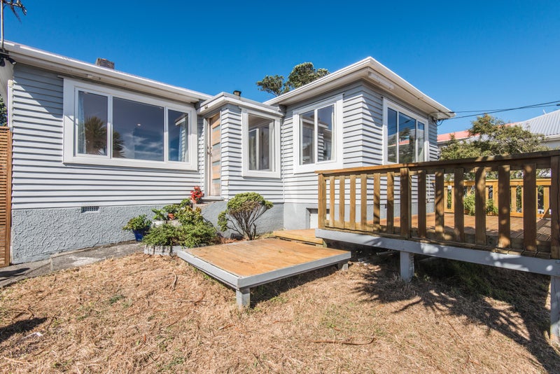 33 Fraser Avenue, Johnsonville, Wellington - Carousel 2