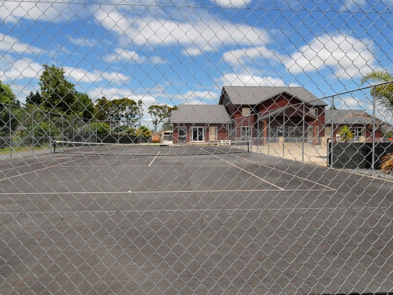 20 Rene Way, Huntington, Hamilton - Carousel 13