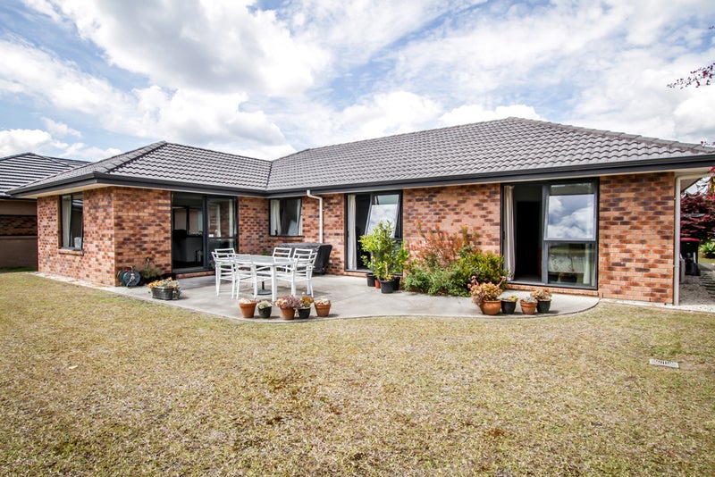 8 The Anchorage, Haruru, Haruru - Carousel 1