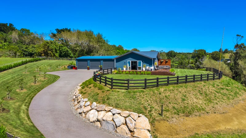 2 Konukunuku Way, Omata, New Plymouth - Carousel 2