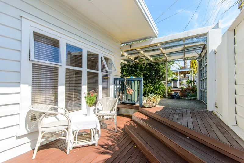 90 Arran Road, Browns Bay, Auckland - Carousel 26