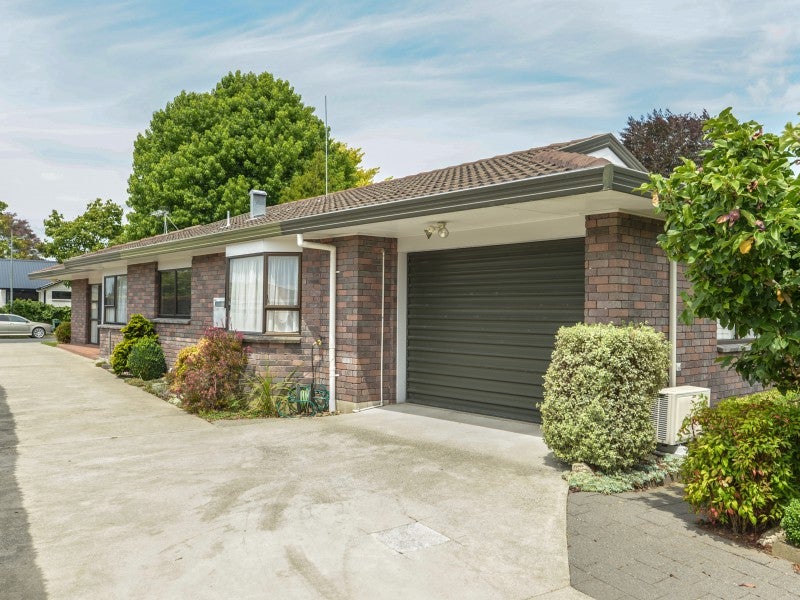 31 Rutherford Street, Chedworth, Hamilton - Carousel 17