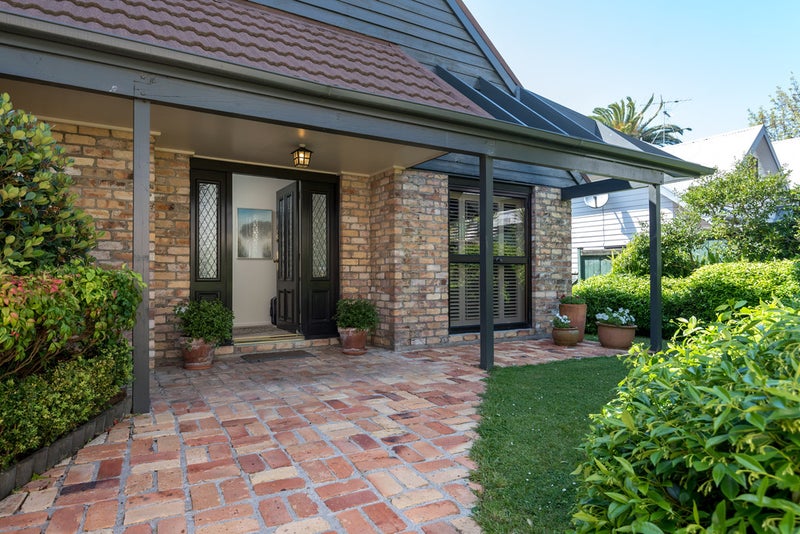 48A Patteson Avenue, Mission Bay, Auckland - Carousel 2